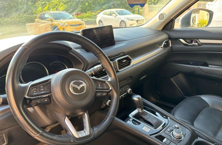 מודעת רכב מאזדה CX-5