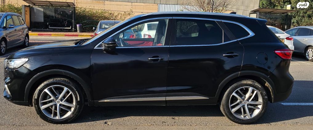 מודעת רכב אם ג'י EHS PHEV 2