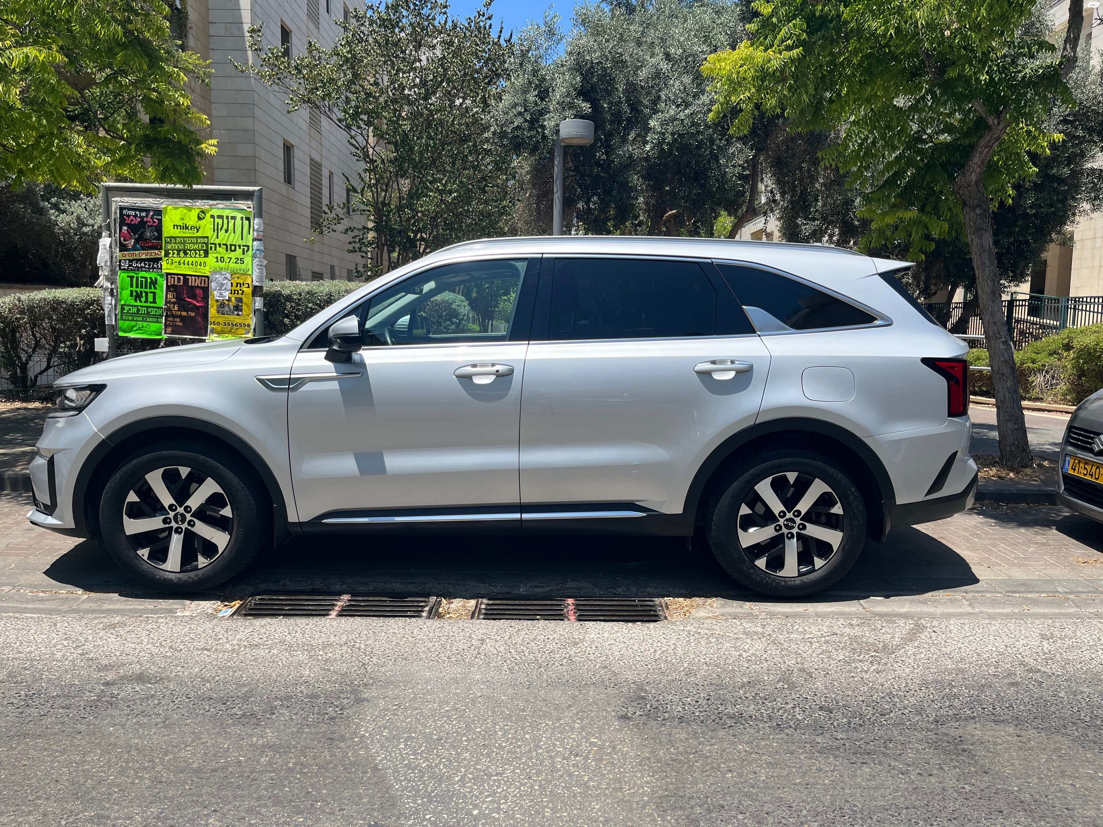 מודעת רכב קיה סורנטו
