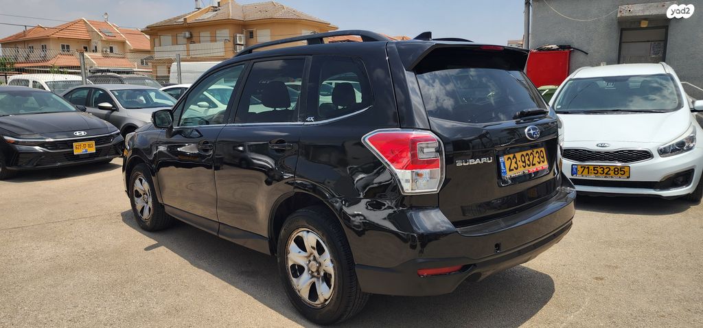 סובארו פורסטר