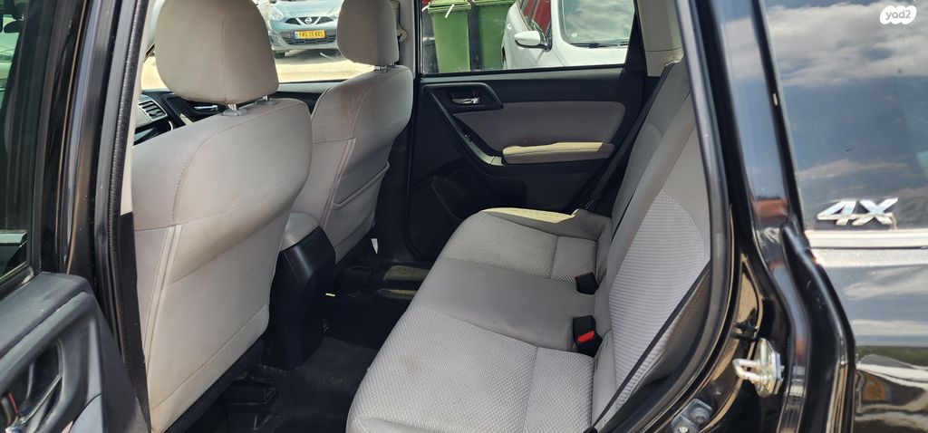 סובארו פורסטר