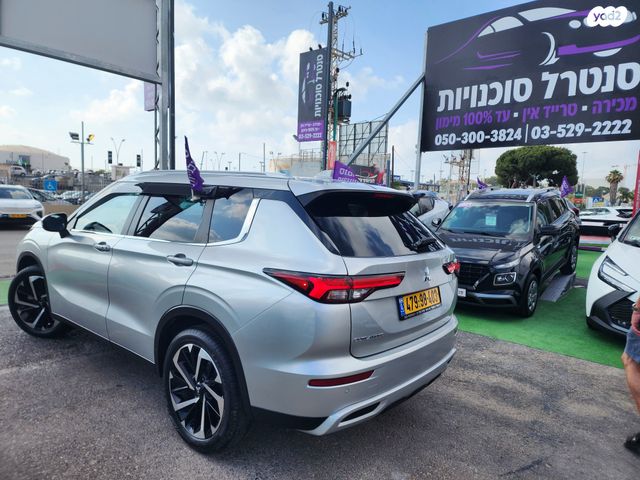 מיצובישי אאוטלנדר