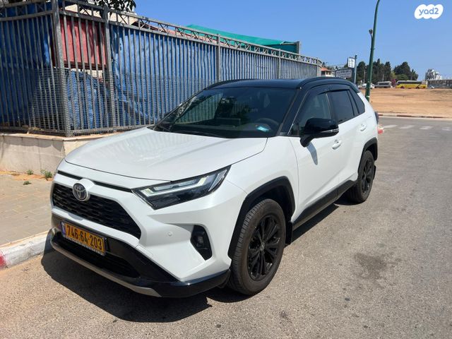 מודעת רכב טויוטה RAV4