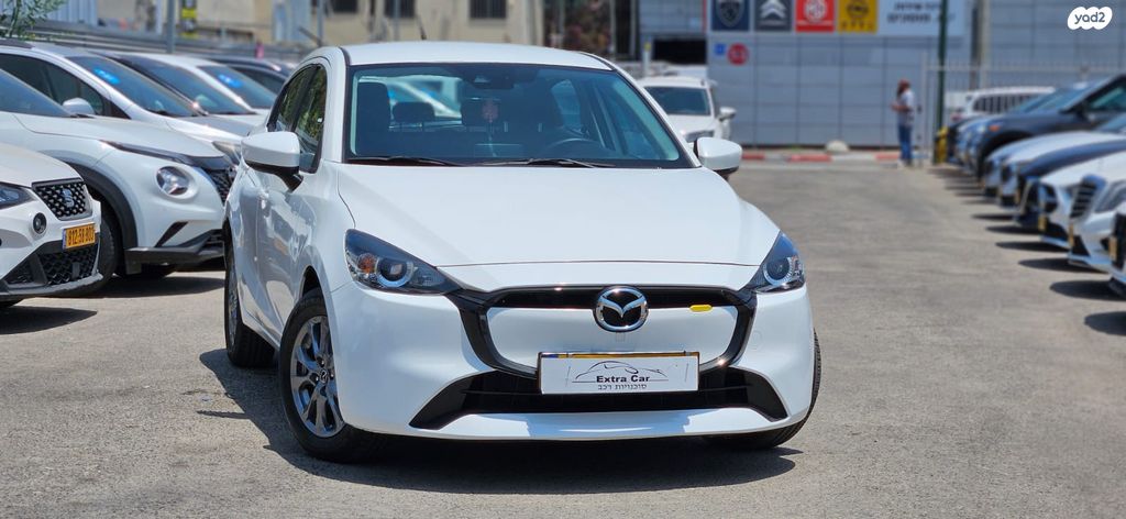 מודעת רכב מאזדה 2