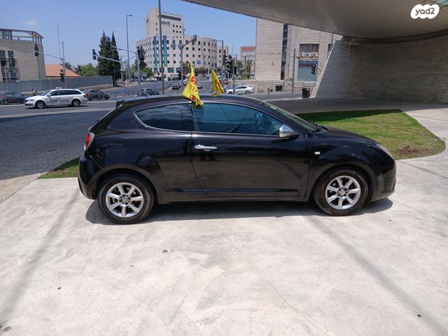 אלפא רומיאו מיטו