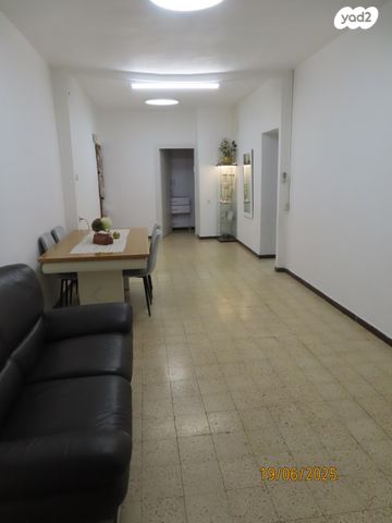 ביאליק 4