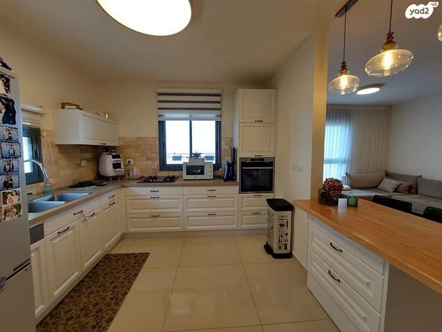 דירה, ענבר 73, נעלה, נעלה