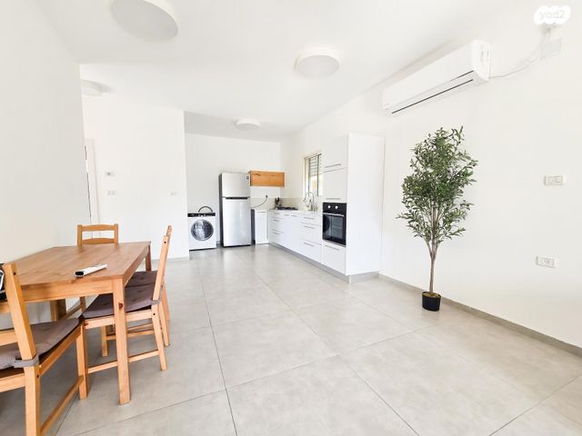 גג/ פנטהאוז, אשרת