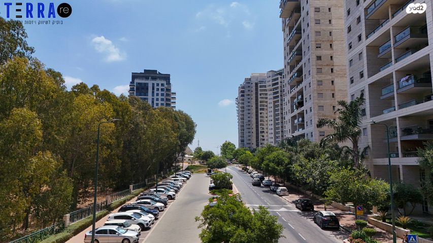 דירה, אלונים, קרית השרון, נתניה