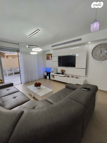 בית פרטי/ קוטג', כלנית, נווה נוי, באר שבע