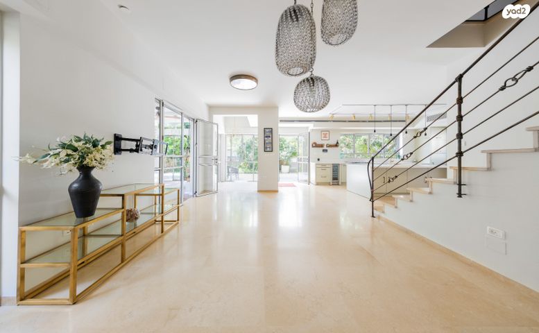 בית פרטי/ קוטג', מתחם 19 - 20 (מתחם הפרחים), הוד השרון