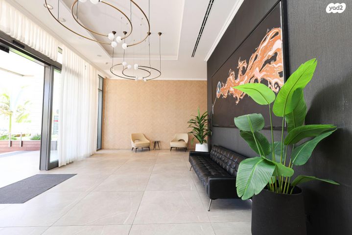 דירה, שייקה אופיר, יפה נוף, כפר יונה