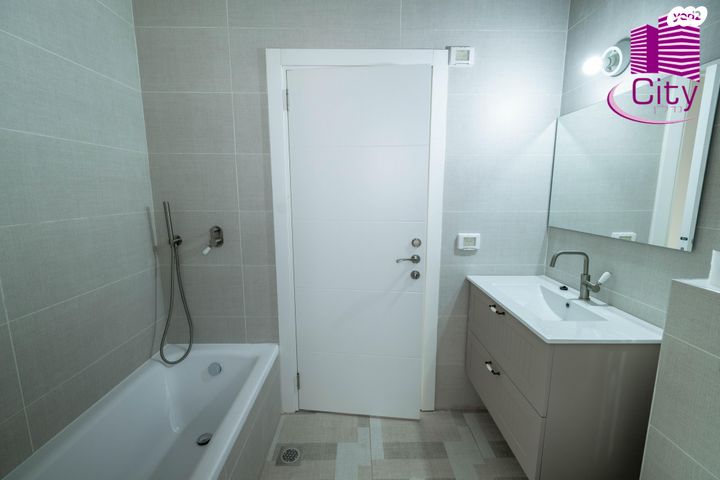 גג/ פנטהאוז, מודיעין מכבים רעות