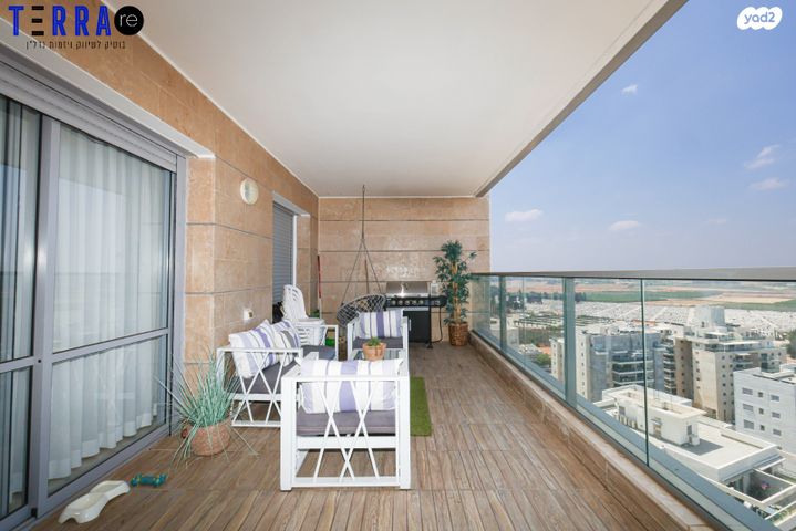 דירה, אלונים, קרית השרון, נתניה