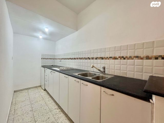 דו משפחתי, הרב יוסף חיים שרים, רמת שרת, ירושלים