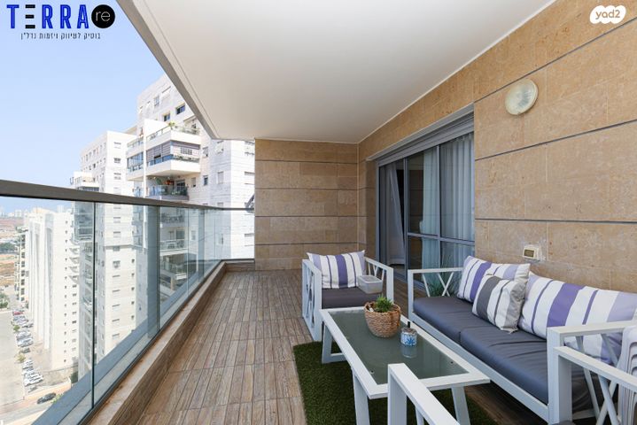 דירה, אלונים, קרית השרון, נתניה