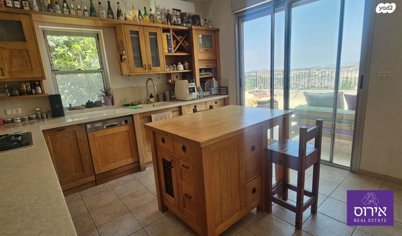 בית פרטי/ קוטג', כפר ורדים