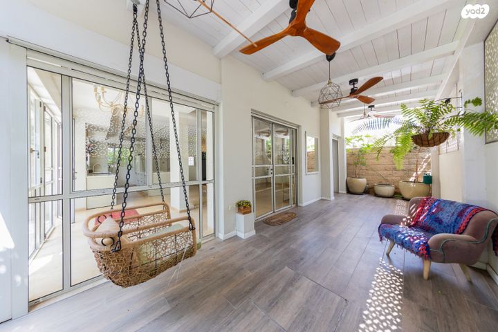 בית פרטי/ קוטג', מתחם 19 - 20 (מתחם הפרחים), הוד השרון