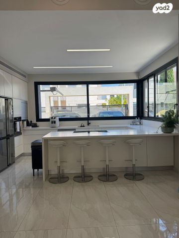 דו משפחתי, כפר יונה