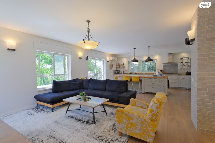 בית פרטי/ קוטג', משעול הנרקיס, כפר ורדים