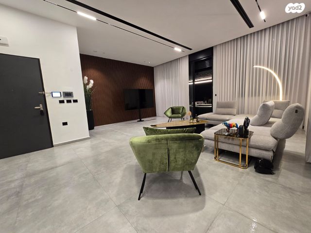 גג/ פנטהאוז, יעקב דורי, נאות שמיר, רמלה