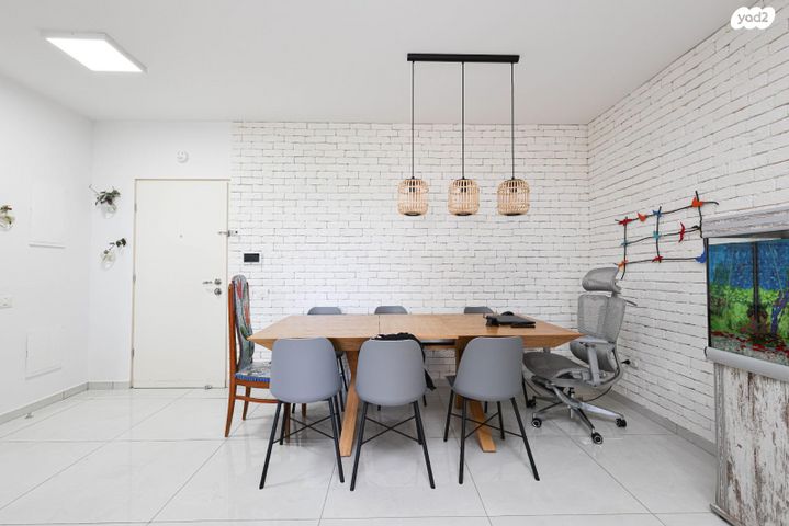 דירה, שייקה אופיר, יפה נוף, כפר יונה