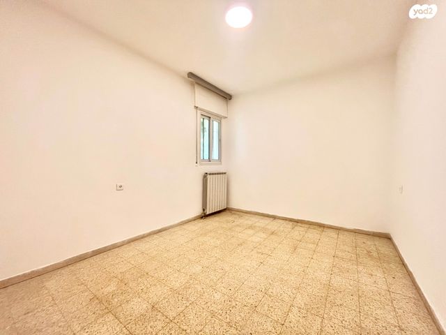 דו משפחתי, הרב יוסף חיים שרים, רמת שרת, ירושלים