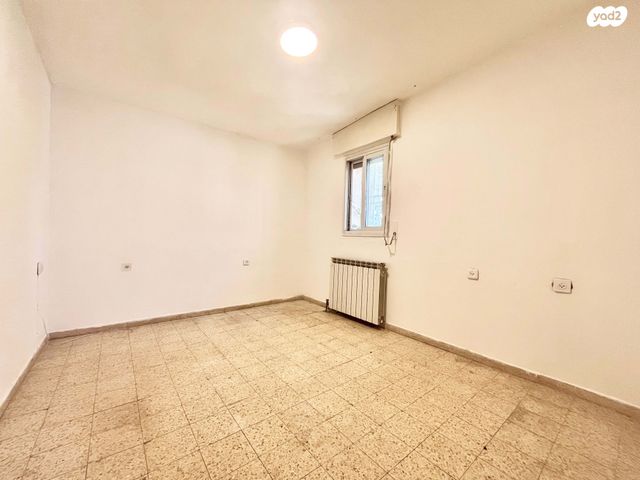 דו משפחתי, הרב יוסף חיים שרים, רמת שרת, ירושלים