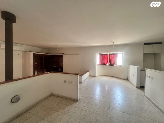 דו משפחתי, נתניה