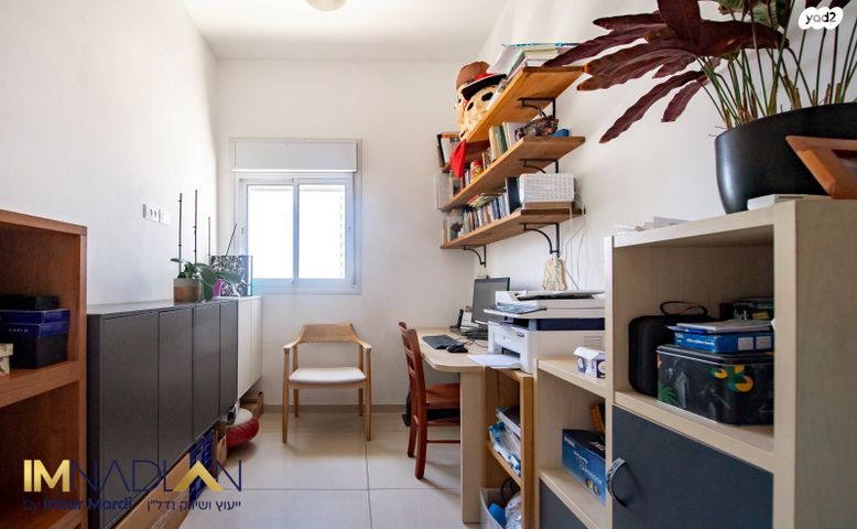 גג/ פנטהאוז, יוסף שפרינצק, אחדות, פתח תקווה