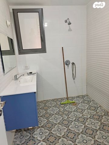 דירת גן, תל חי, נווה דוד רמז, רעננה