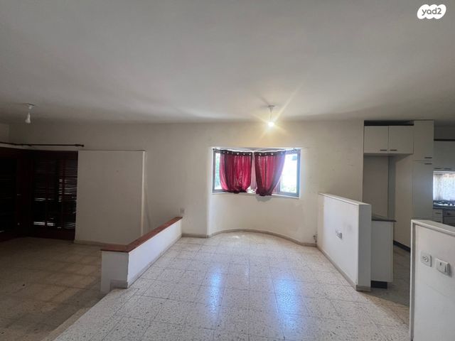 דו משפחתי, נתניה