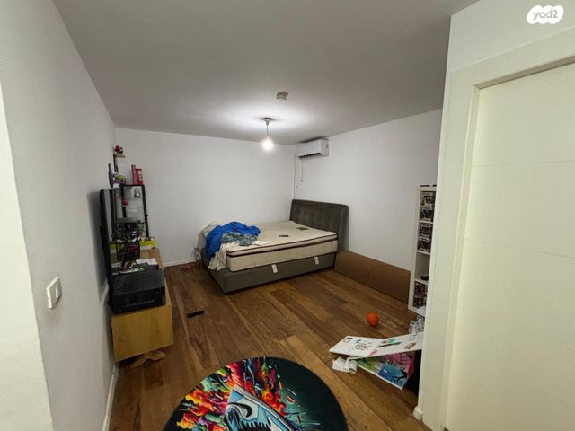 דו משפחתי, אברהם קופלמן, נווה עוז, פתח תקווה