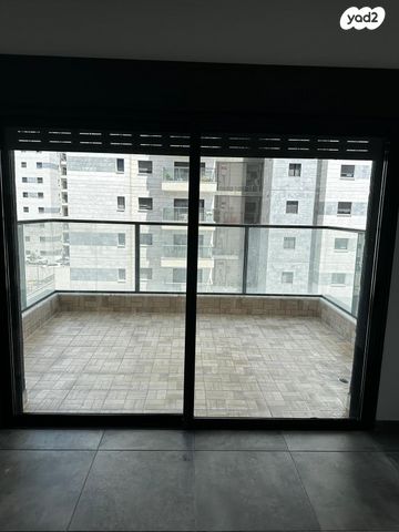 דירה, חיים לבב, יצחק שמיר, נהריה