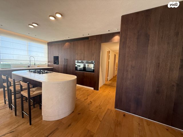 דירה, מאוריציו ויטלה, תל אביב יפו