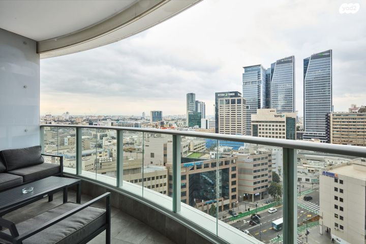 דירה, גרציאני יצחק, גני שרונה, קרית הממשלה, תל אביב יפו