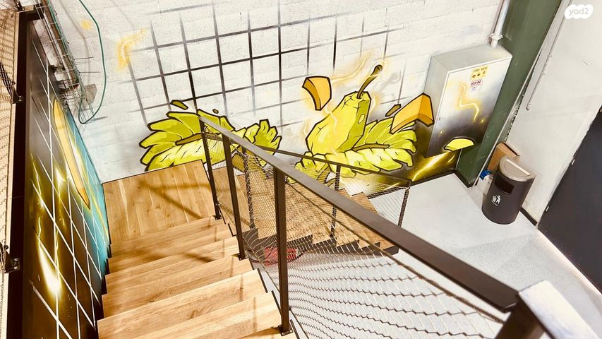 מבני תעשיה, חולון