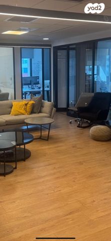 משרדים, הרצליה