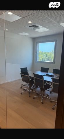 משרדים, הרצליה