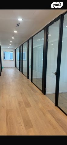 משרדים, הרצליה