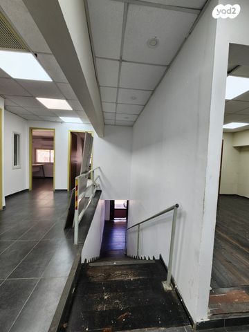 חנויות/ שטח מסחרי, כפר סבא