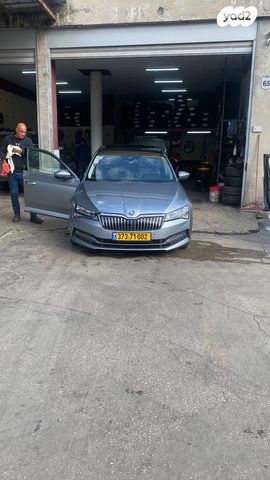 מודעת רכב סקודה סופרב