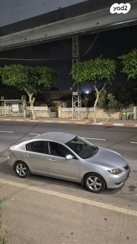 מודעת רכב מאזדה 3