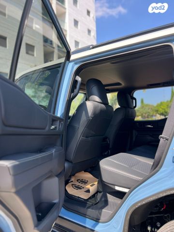 טויוטה לנד קרוזר