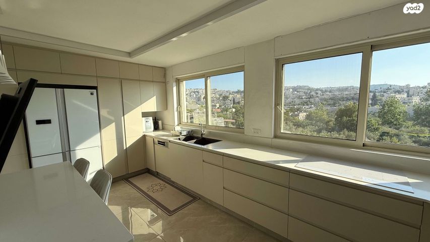 מוריס פישר 22