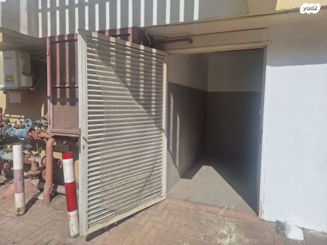 מחסן, יהושע שטמפפר 38, לב המושבה / מרכז העיר, פתח תקווה