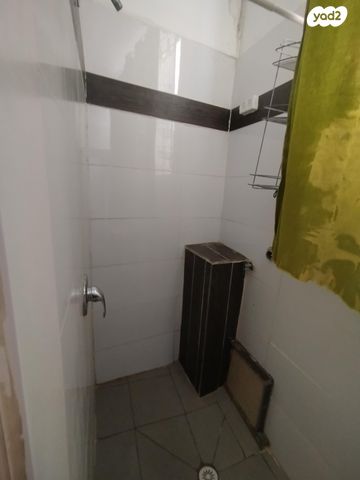 סטודיו/ לופט, השיטה 4, כפר אדומים