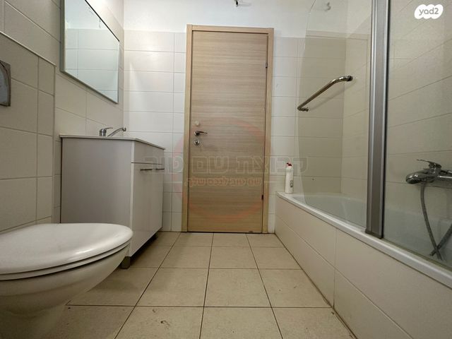 דירה, שושנה דמארי, עפולה