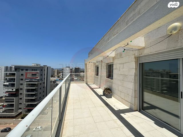 דירה, שושנה דמארי, עפולה