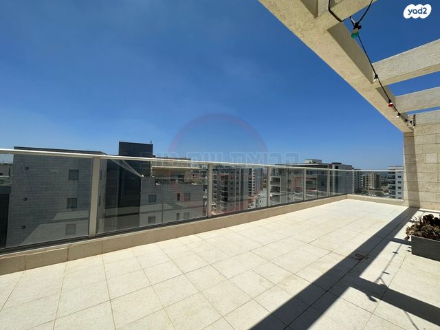 דירה, שושנה דמארי, עפולה